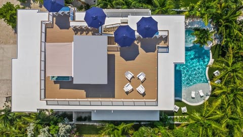 Property building, Day, Bird's eye view, Other, Pool view, Swimming pool, sunbed