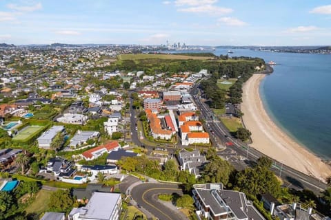 Mission Bay Villa Oasis - Private Pool - Spa Apartment in Auckland