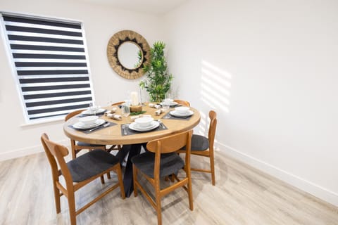 Stylist 2BD Flat Watford Central Apartment in Watford