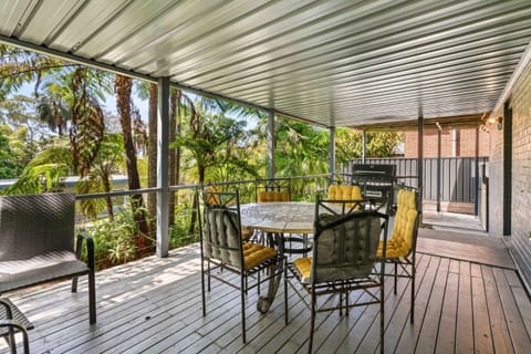 Karalee by Experience Jervis Bay House in Vincentia