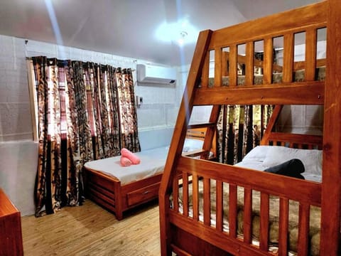 Casa Del Chen - Budget Friendly Stay - 20-30 Pax House in La Union