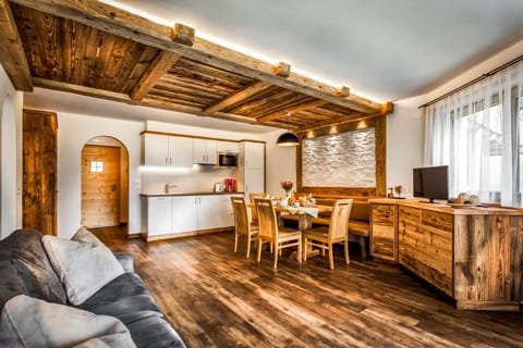 Alpine Mountain Chalet Appart-hôtel in San Vigilio di Marebbe