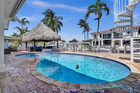 stunning waterfront villa in boca raton Villa in Boca Raton