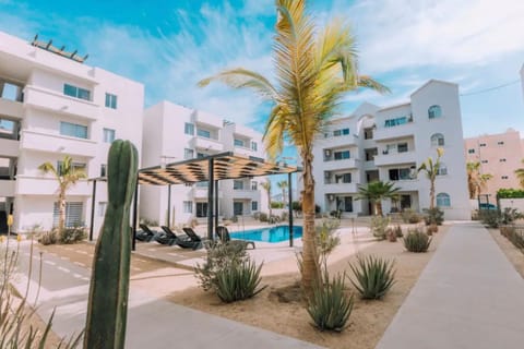 Property building, Pool view, Swimming pool