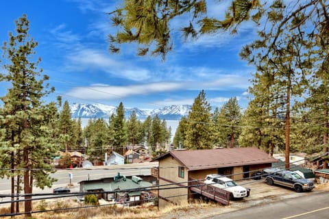 LUXE10 Zephyr Cove Lakeview W pool table Casa in Marla Bay