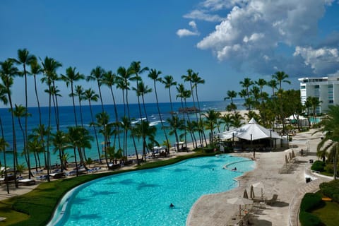 Day, Natural landscape, Beach, Pool view, Sea view, Swimming pool, sunbed