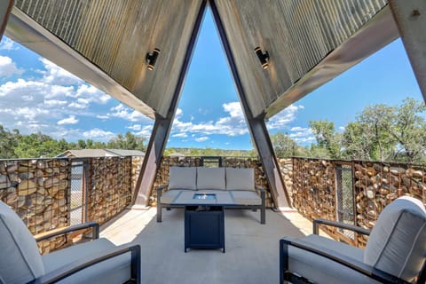 A-Frame Wonders Hot Tub w Mountain Views House in Old Colorado City