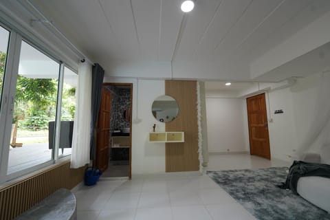 哦先生的山景别墅 Aoyon Beach House in Wichit