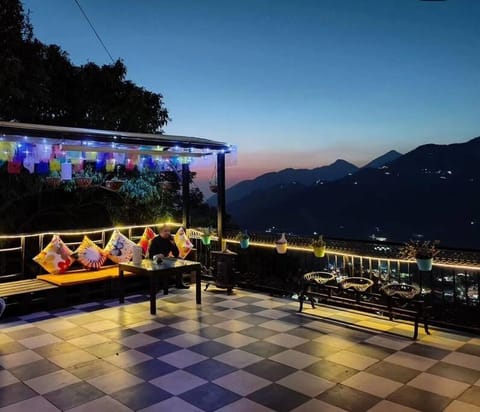 Paradise View By The StayCationer House in Uttarakhand