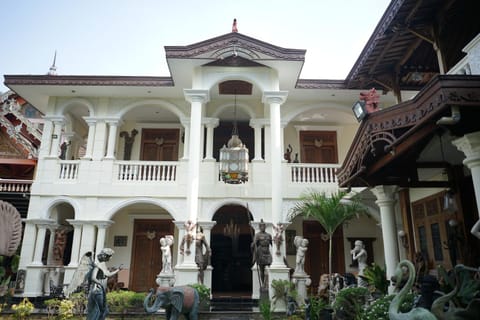 Rumah Pesik Art Heritage Hotel in Yogyakarta