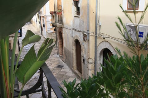 camere Vico Galba 1 Bed and Breakfast in Fondi