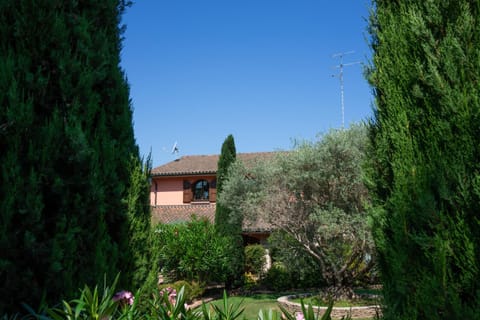 Property building, Natural landscape, Garden view