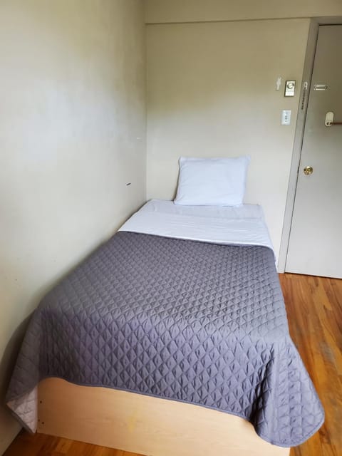 Le1226-Private Room 2 with Free WIFI and Parking Casa de temporada in Edmundston