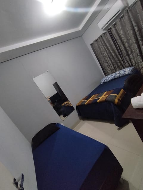 Quarto super CONFORTÁVEL, próximo ao SHOPPING Vacation rental in Santa Cruz Department, Bolivia