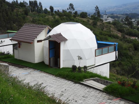 ODES Glamping of happiness Hotel in Tungurahua, Ecuador