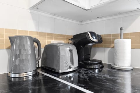 Coffee/tea facilities, Kitchen or kitchenette, toaster