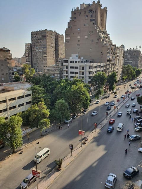 الدفي Apartment in Cairo