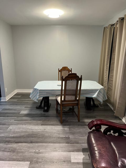 WMB-Cozy Holiday Home Bed and Breakfast in Markham