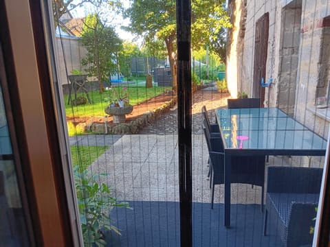 Garden, Dining area, Garden view