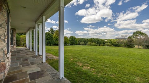 Luxury 15 acre Estate in Historic Purcellville, Virginia Villa in Catoctin