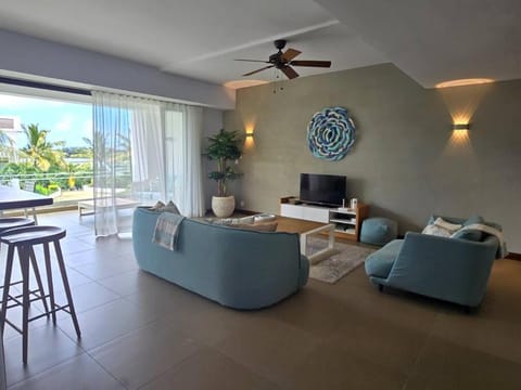 Luxury 3 Bedroom Apartment Sea View Azuri Estate Apartment in Rivière du Rempart District, Mauritius