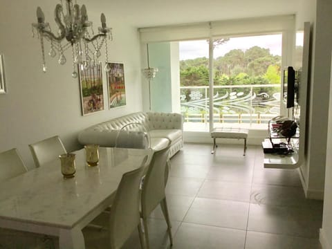 Yoo Deluxe Apartamento Apartment in Punta del Este