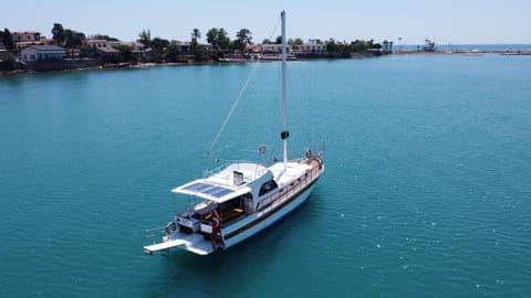 ilyas reis 1 Docked boat in Side