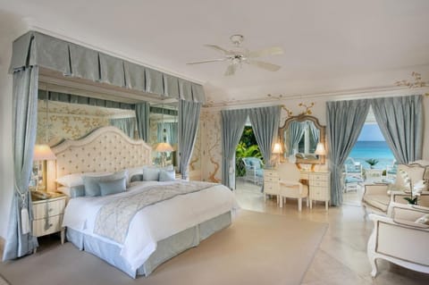 Luxurious 8 Bedroom St Helena Villa in Holetown