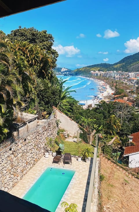 Pool view, Sea view