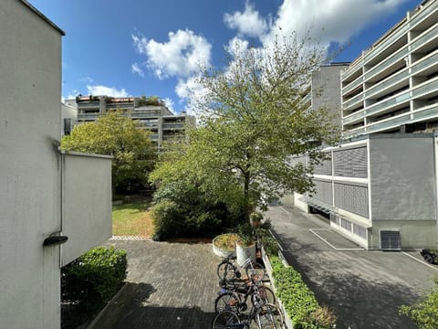 Property building, Balcony/Terrace, Garden view