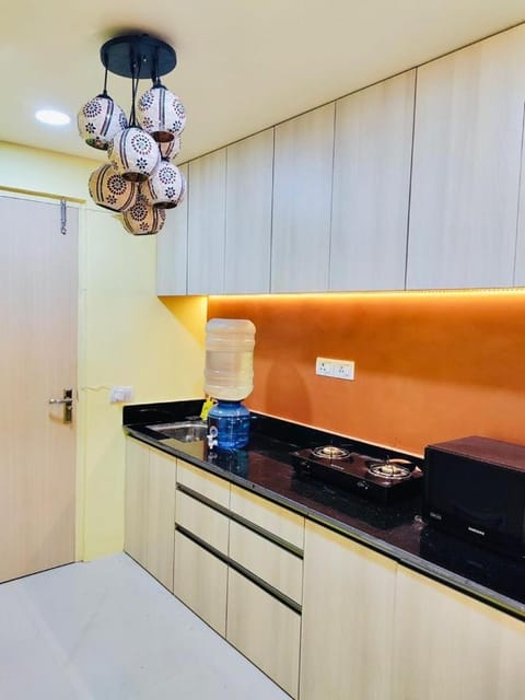 Elegant Private Suite with Kitchen near Airport Bed and Breakfast in Kolkata