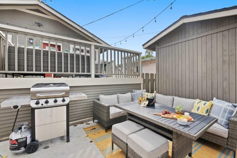 Endless Summer Beach Retreat- In The Heart of OB House in Ocean Beach