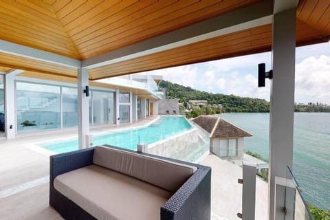 Patio, Day, View (from property/room), Balcony/Terrace, Seating area, Mountain view, Pool view, Sea view