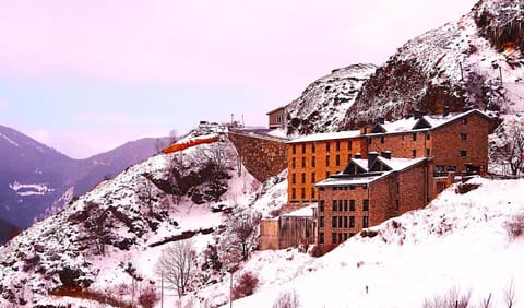 Property building, Winter, Mountain view