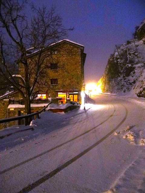 Property building, Facade/entrance, Night, Winter