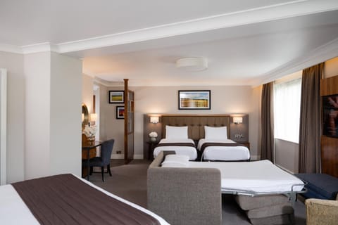 Roe Valley Resort Hotel in Limavady