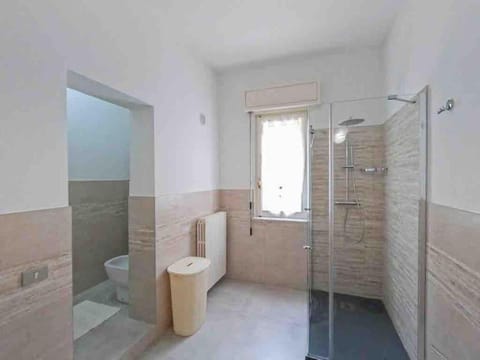 Appartamento grazioso con parcheggio privato Apartment in Piacenza