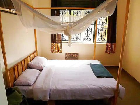 Artistic Home Apartment in Kampala