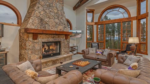 Boulder Ridge Retreat House in Breckenridge