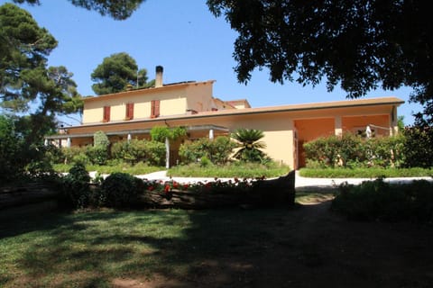 Facade/entrance, Facade/entrance