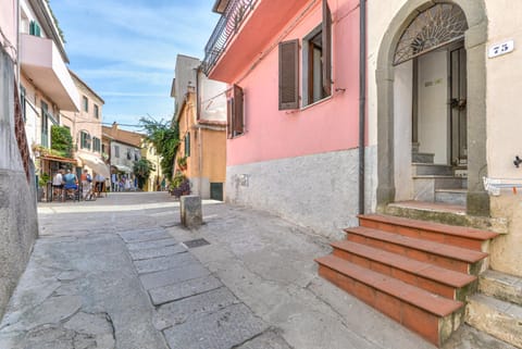 Casa La Torre Apartment in Capoliveri