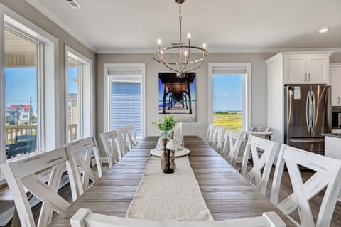 Bluewater Villa by Sea Scape Properties House in North Topsail Beach