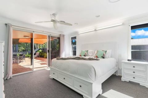 Oceanside Escape in Point Vernon House in Hervey Bay