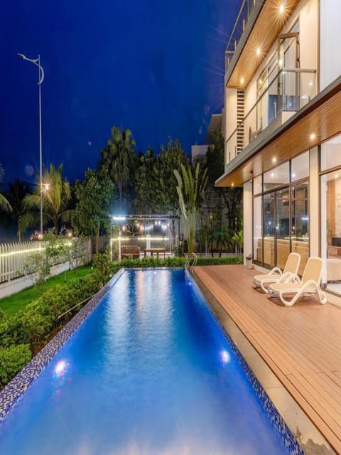 Beach, Pool view