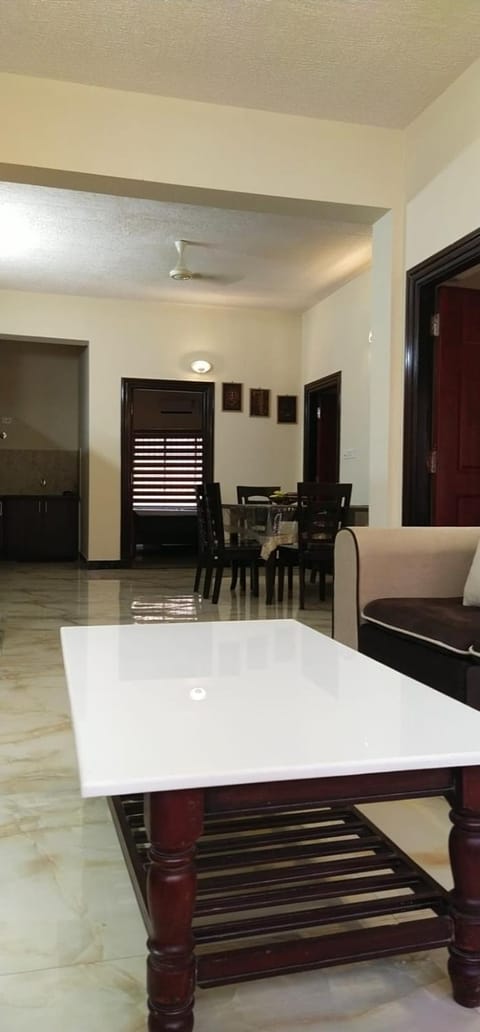 B&B OM Luxury Home Apartment in Mangaluru