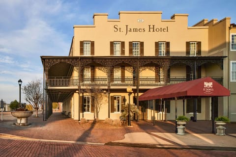 St James Hotel Selma Tapestry Collection by Hilton Hotel in Selma