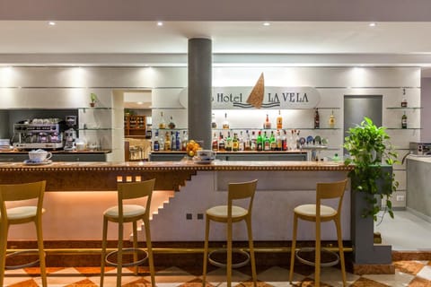 Club Hotel e Residence La Vela Hotel in Nago–Torbole