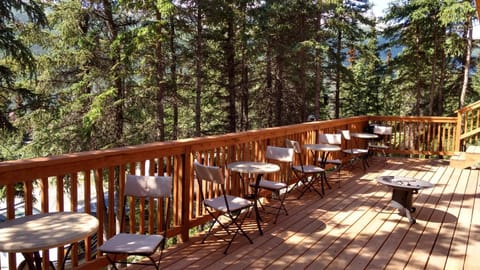 Denali Crow's Nest Cabins Campground/ 
RV Resort in McKinley Park
