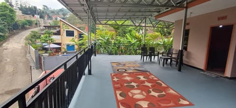 Villa Pondok Aurora Villa in Cisarua