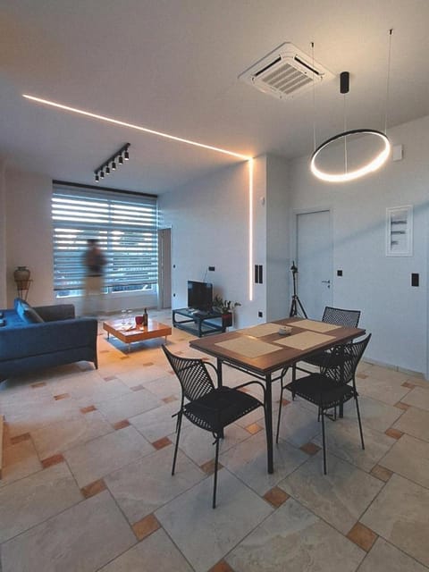 Astak 2 Apartment in Pireas